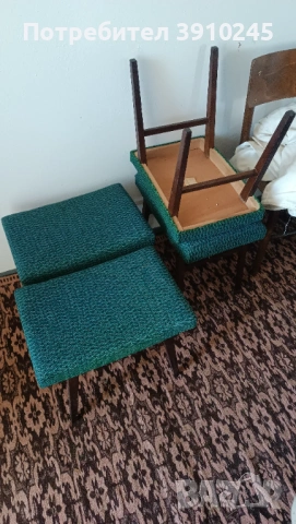 Ретро български табуретки