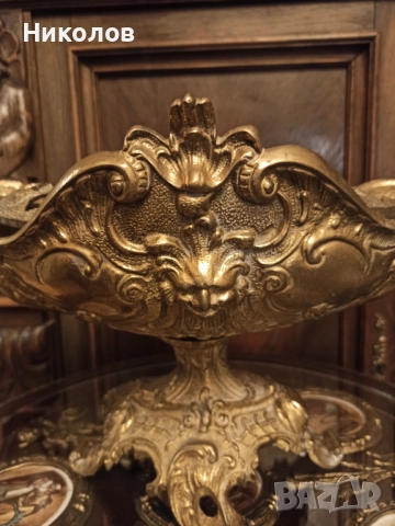 Бронзова ваза за цветя, снимка 6 - Антикварни и старинни предмети - 52573549