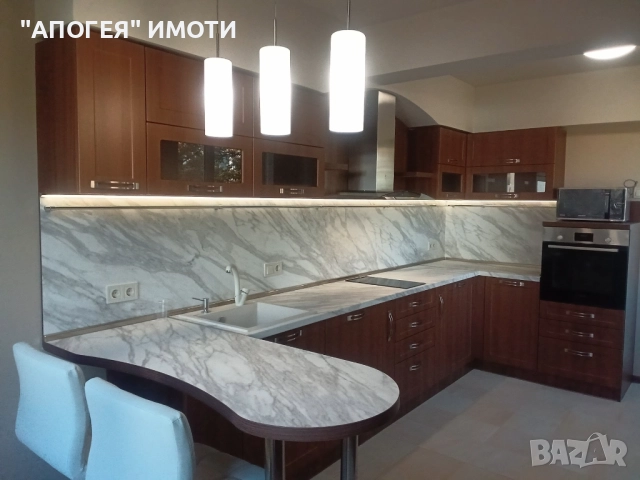 ИЗИСКАН, Просторен трети етаж, Център гр. Пловдив - 270 кв.м с възможност за ГАРАЖ под наем, снимка 8 - Апартаменти - 52086131