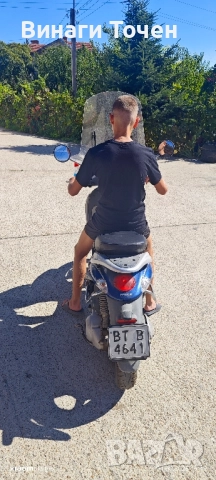 скутер Piaggio Liberty 125, снимка 4 - Мотоциклети и мототехника - 51602341