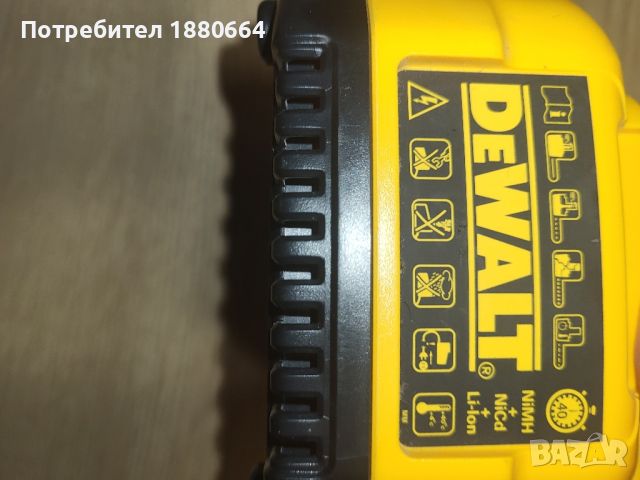 Зарядно DEWALT 7.2-18V, снимка 4 - Винтоверти - 45358330