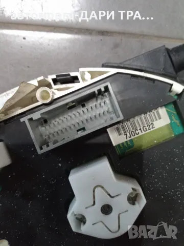 Уредно табло за Рено Лагуна 2002г, Дизел, снимка 4 - Части - 49760519