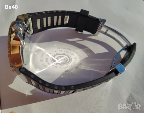 Швейцарски Cyma Ice Aquamare Star Professional Diver, 200m сапфир 43mm, снимка 3 - Мъжки - 51474433