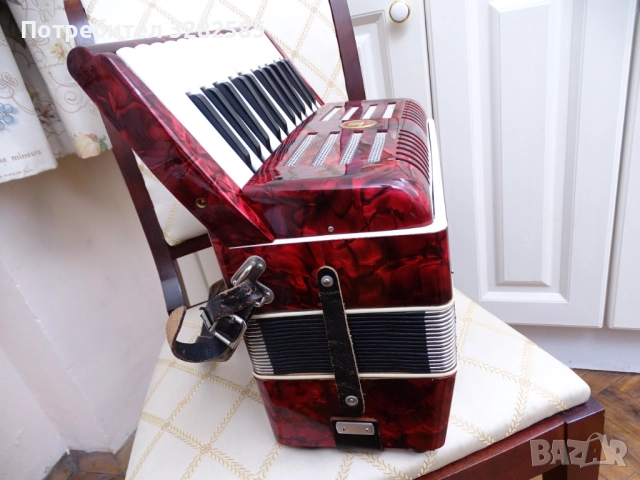Акордеон Велтмайстер 12 баса, снимка 8 - Акордеони - 52047478