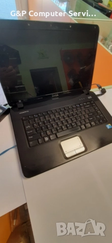 Laptop DELL Vostro 1015, Доста преживял, но все още работи чудесно ..., снимка 2 - Лаптопи за дома - 51508252