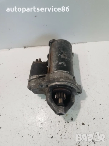 Стартерен мотор 2.2 CDI за Mercedes Sprinter (2000-2005) Valeo 0051511301