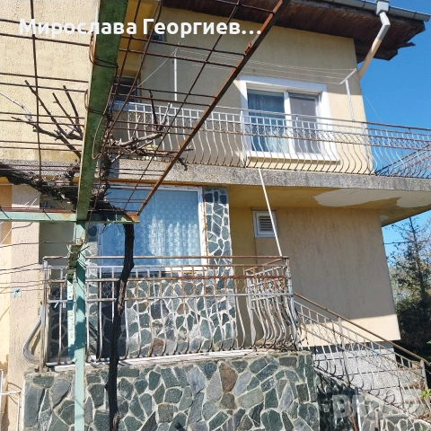 ПРОДАВАМ голяма къща в с. Куманово, снимка 9 - Къщи - 53679176