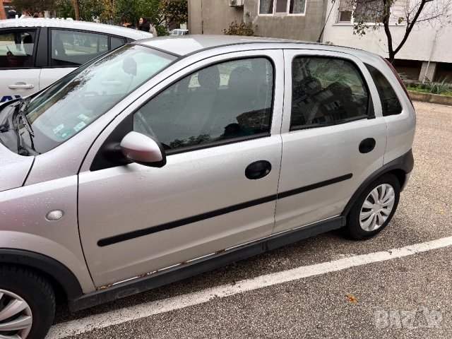 Opel Corsa сив металик, снимка 3 - Автомобили и джипове - 52376164
