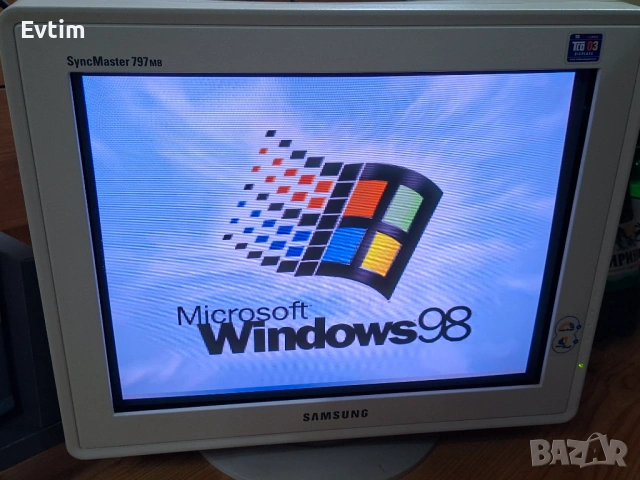 Монитор Samsung SyncMaster 797MB CRT 1920 x 1440 пиксела 43,2 см (17"). Супер рядък и колекционерски, снимка 7 - Монитори - 53368989