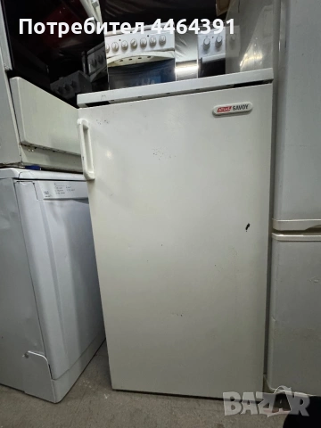 Хладилник с вътрешна камера 