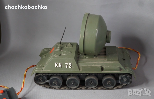 Стара Руска пластмасова играчка модел танк с прожектор, снимка 3 - Колекции - 53187250