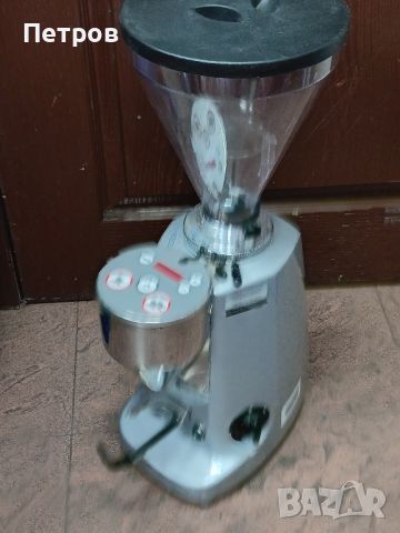 Професионална Кафемелачка MAZZER LUIGI Spa, снимка 7 - Обзавеждане за заведение - 45097540