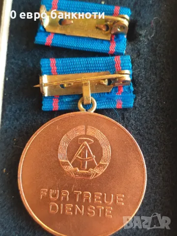 МЕДАЛ В КОМПЛЕКТ С ДОПЪЛНИТЕЛНА ЗНАЧКА - ГДР, снимка 3 - Антикварни и старинни предмети - 49959276