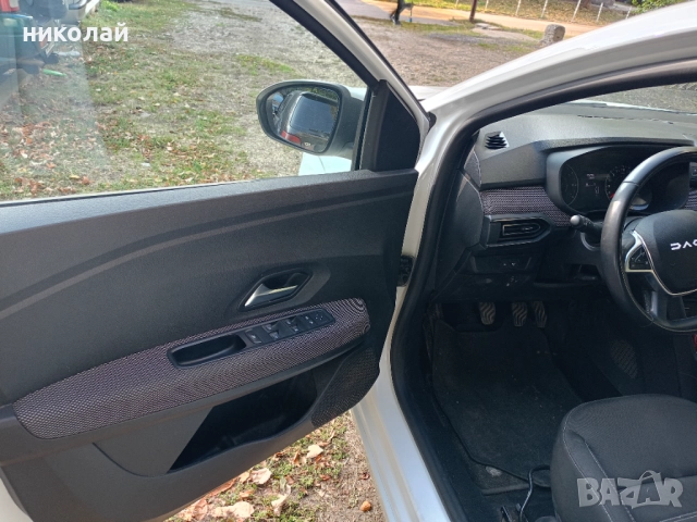 Продавам дачия Сандеро3 2023г.1000еко Г, снимка 10 - Автомобили и джипове - 52080211