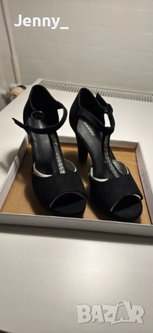 Официални токчета - Graceland