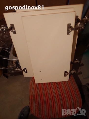 Вратички за шкафове / сикашета, снимка 14 - Шкафове - 53870020