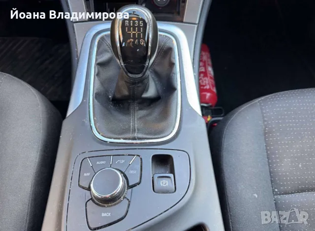 Opel Insignia НА ЧАСТИ 3 БРОЯ , снимка 4 - Автомобили и джипове - 47888267