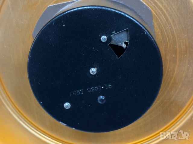 Механичен стенен часовник "Маяк" (Majak), СССР, снимка 5 - Антикварни и старинни предмети - 53176205