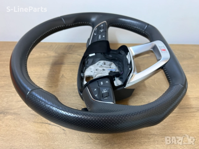 Оригинален скосен Мулти волан с перфорирана кожа Audi Q5 Ауди К5 audi, снимка 3 - Части - 51522347