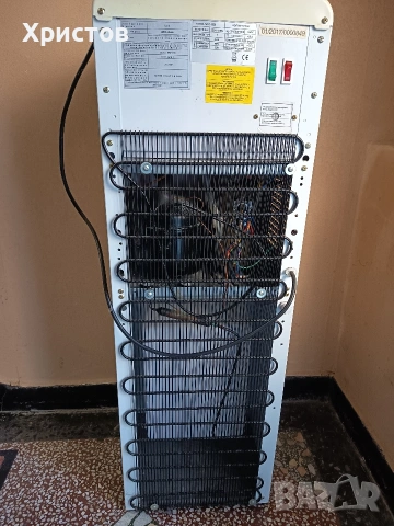 Диспенсър за топла и студена вода, снимка 3 - Други стоки за дома - 53381010