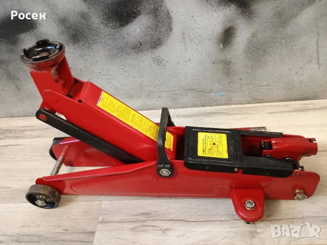 Два крика тип крокодил