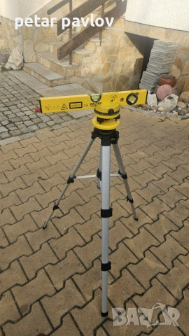 Лазарен нивелир лазерно лъчение