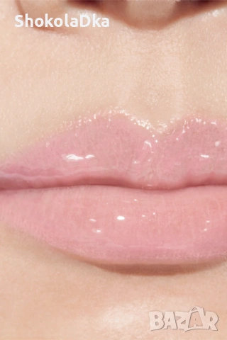  Нов, без опаковка гланц за устни Chanel в 726 Icing, снимка 2 - Декоративна козметика - 53012796