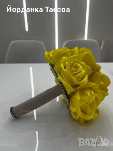 Уникални букети от сатенени рози за вашия специален повод , снимка 4 - Други - 50980991