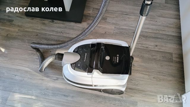 Перяща прахосмукачка Bosch BWD421PRO 2100 W, снимка 1 - Прахосмукачки - 46010552