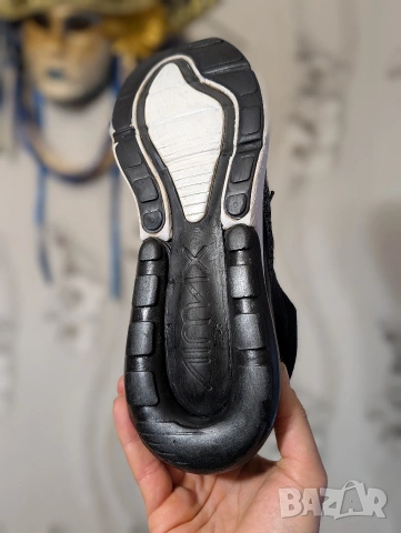 оригинални маратонки Nike Air Max 270 Flyknit номер 44-45, снимка 10 - Маратонки - 53511270