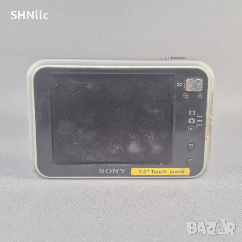 Цифров фотоапарат Sony Cyber Shot DSC-N1, снимка 4 - Фотоапарати - 51464615
