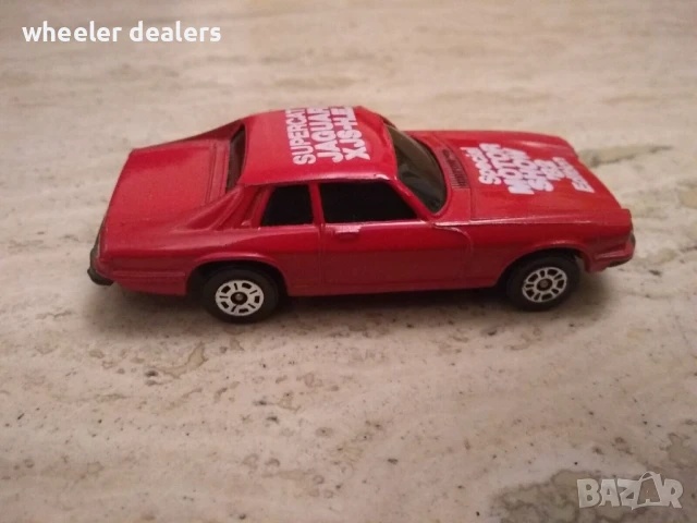 Метални колички Corgi Porsche 911 SC Targa, Jaguar XJ-S и Hot Rod Custom Van , снимка 10 - Колекции - 50835215