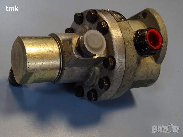 Хидравлична помпа Jihostroj ZBC 15R0-1 gear pump, снимка 5 - Резервни части за машини - 45727627