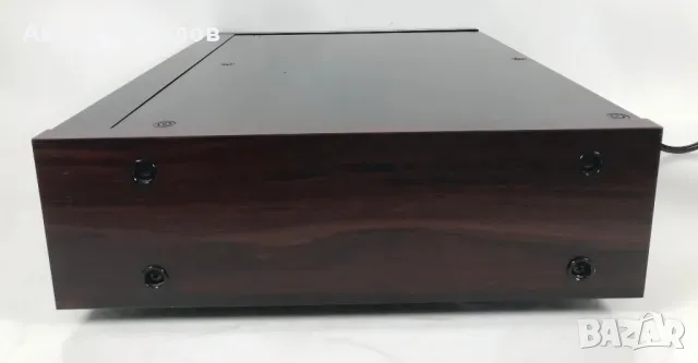 Търся дървени странични панели за Sony ES CD плеъри 3-та, 5-та и 7-ма серия