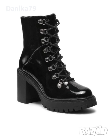 Дамски боти DeeZee