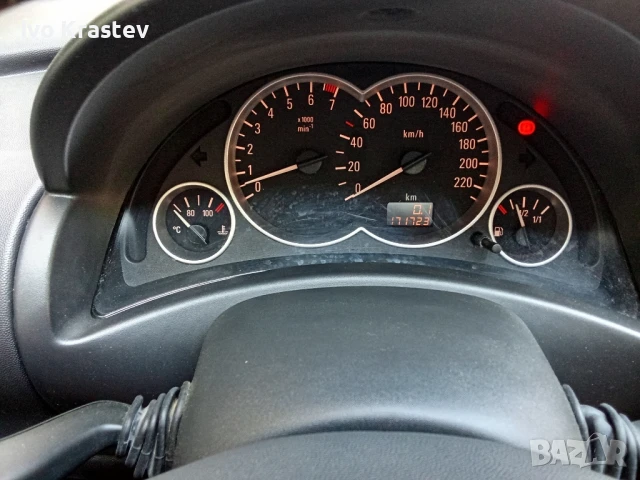 Опел Тигра 1.4 бензин ,Климатик , снимка 9 - Автомобили и джипове - 51202604