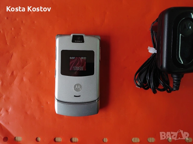 MOTOROLA V3, снимка 2 - Motorola - 54120735