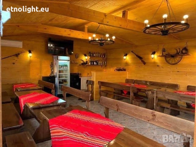 Полилеи, осветление,лампи от автентични колела от каруца с ръчно изработени дървени чашки , снимка 13 - Полилеи - 52059038