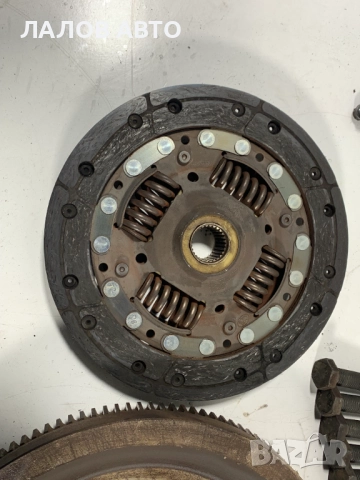 Съединител маховик Шкода Фабия 1.9 SDI Suedinitel mahovik Skoda Fabia 1.9 SDI 319014910 , снимка 3 - Части - 51998418