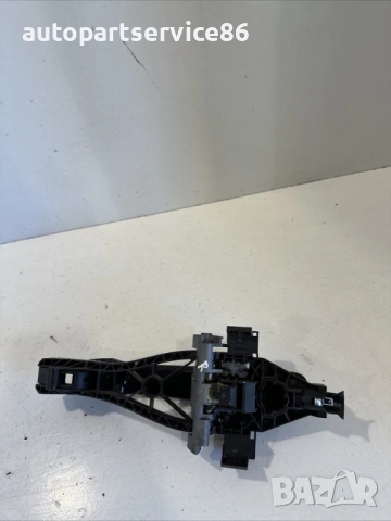 Предна дясна външна дръжка за врата черна за Volvo V70 2.0 TDI 163HP (2012) 30784203, снимка 2 - Части - 54112740