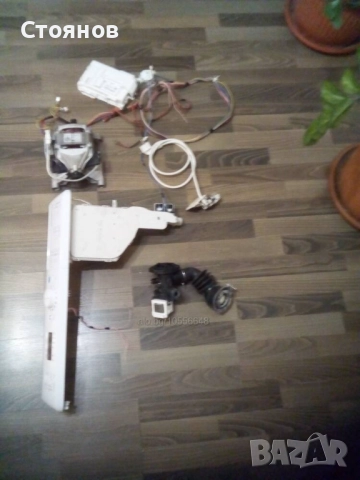 Продавам работещи резервни части за пералня Индезит BWSA 61251 W EE N, снимка 5 - Ремонти на перални - 51651802