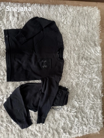 Екип under armour за 25€. от 199€, снимка 2 - Спортни екипи - 54273850