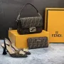 сандали на ток, чанта и портмоне fendi , снимка 4