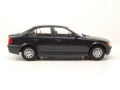 BMW 3er E46 Limousine 1999 - мащаб 1:18 на KK-Scale моделът е нов в кутия, снимка 13