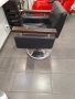 продавам фризьорски стол масивен, снимка 1
