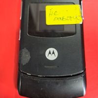 Телефон Motorola V3 / за части/, снимка 1 - Резервни части за телефони - 45537410