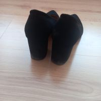 Нови обувки с ток, снимка 1 - Дамски обувки на ток - 45418809