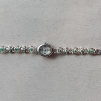 Дамски сребърен кварцов часовник, сребро 925 с изумруди , снимка 2 - Дамски - 45195531