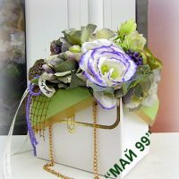 Подаръчна чантичка с цветя, снимка 3 - Подаръци за жени - 45527094