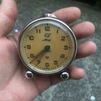 стар часовник - будилник "МИР" - СССР, снимка 3 - Антикварни и старинни предмети - 45081023